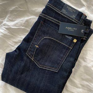 Brand new Fidelity Denim "Stevie" in Viper Rinse, Size 24 (Mid Rise)
